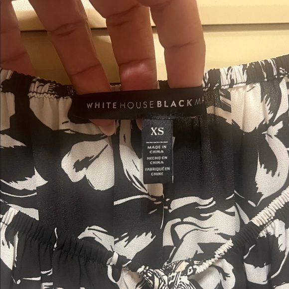 White House Black Market Black and White Floral Off-Shoulder Blouse - Picture 3 of 11